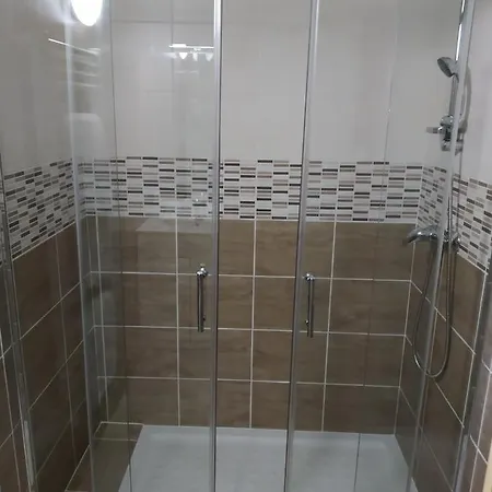 Les Marmottes 2 Etoiles Nn 3* Montferrier