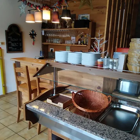 Les Marmottes 2 Etoiles Nn 3* Montferrier