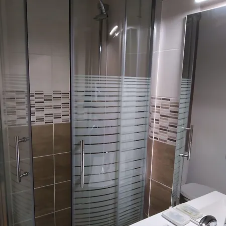 Les Marmottes 2 Etoiles Nn Montferrier