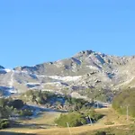 Hotel Les Marmottes 2 Etoiles Nn Montferrier