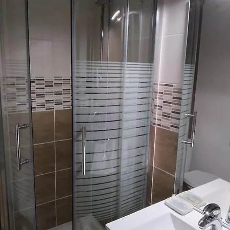 Les Marmottes 2 Etoiles Nn 3* Montferrier