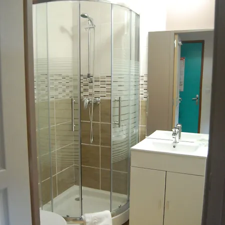 Les Marmottes 2 Etoiles Nn 3* Montferrier